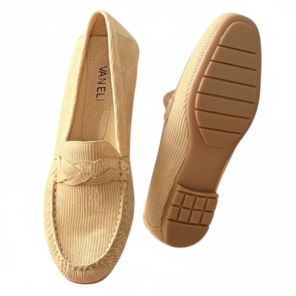 VANELI Tan Beige Corduroy Driving Moccasin Preppy Loafers Women's Size 8N-Italy - Picture 4 of 12